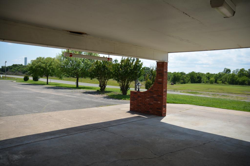 Lake Eufaula Inn & Suites Checotah Luaran gambar